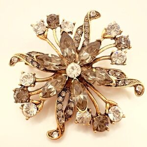J. Jill Rhinestone Brooch Gold Tone 2" Gray & Clear Glass